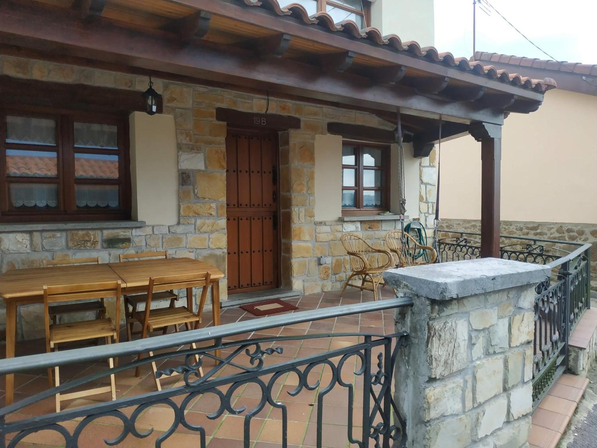Casa Riola Villa San Martin del Rey Aurelio Exterior photo